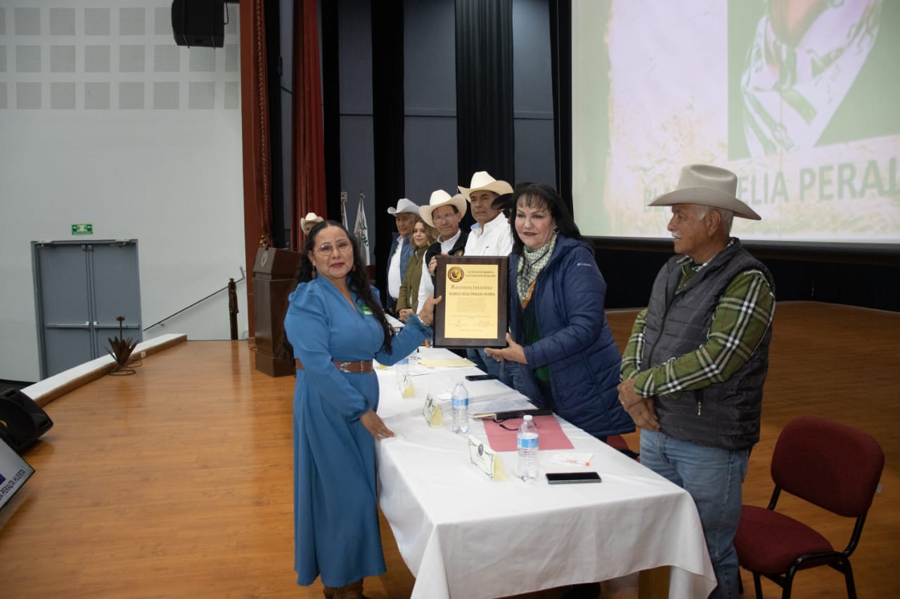 Destaca Sagarhpa participación de la mujer en la 60 Asamblea General Ordinaria de la Asociación Ganadera Local de Hermosillo